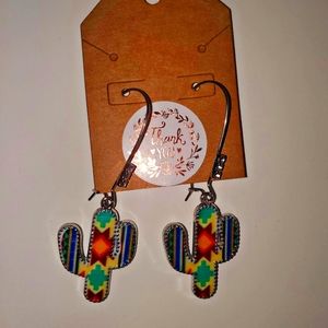 Cactus Earrings🌵